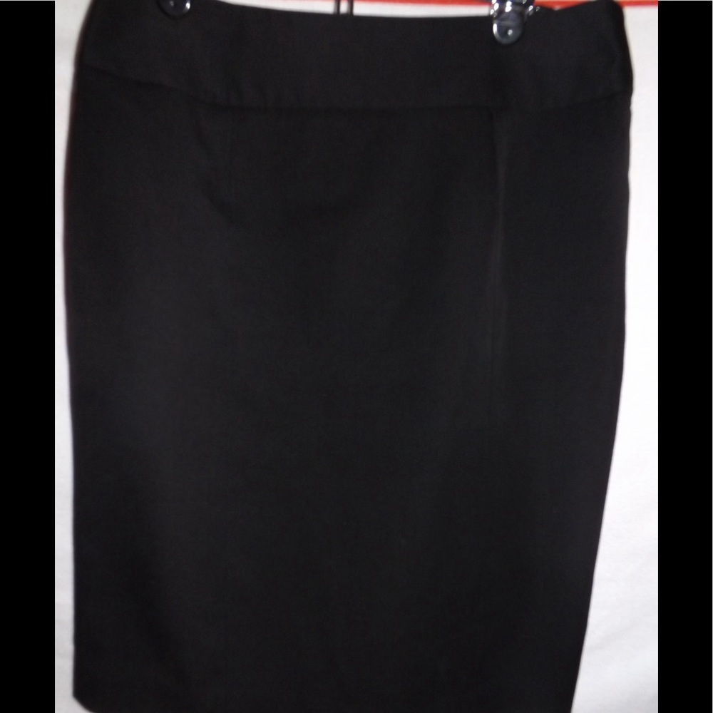 Black pencil skirt